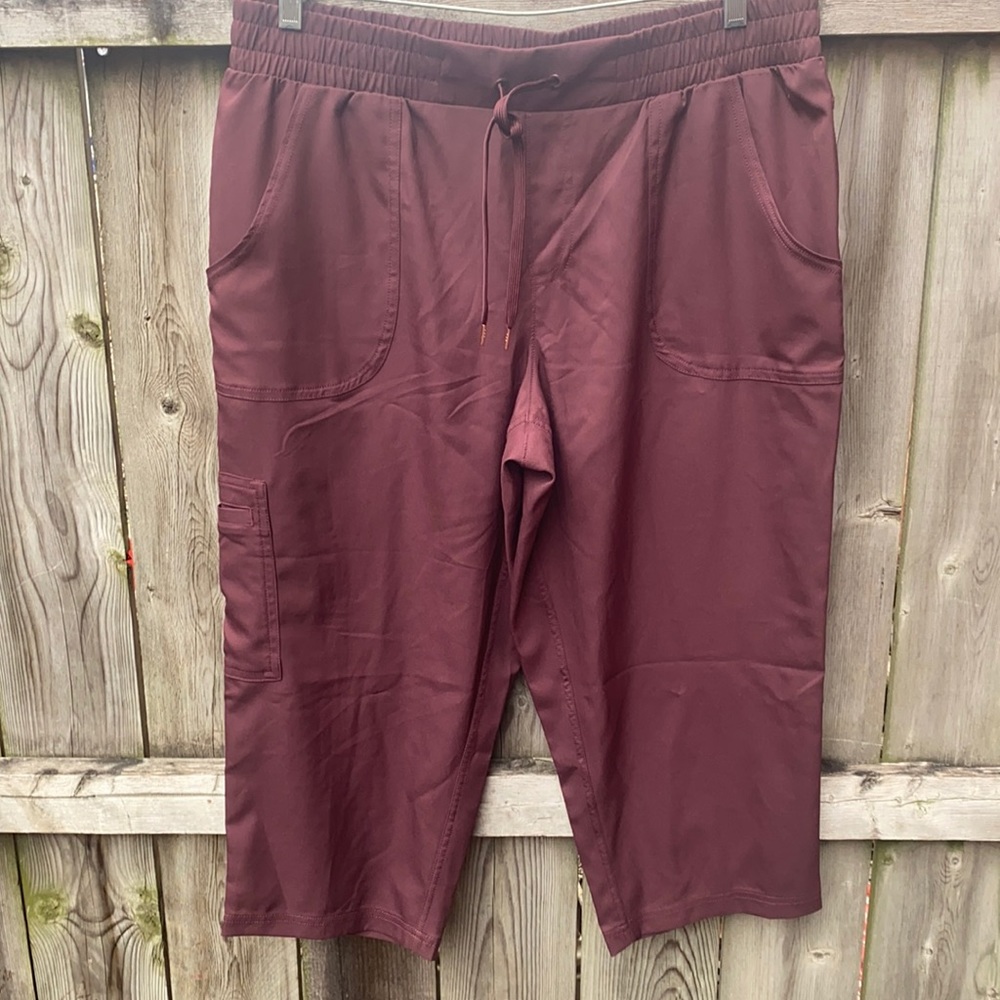 St. John’s Active capris sz.L